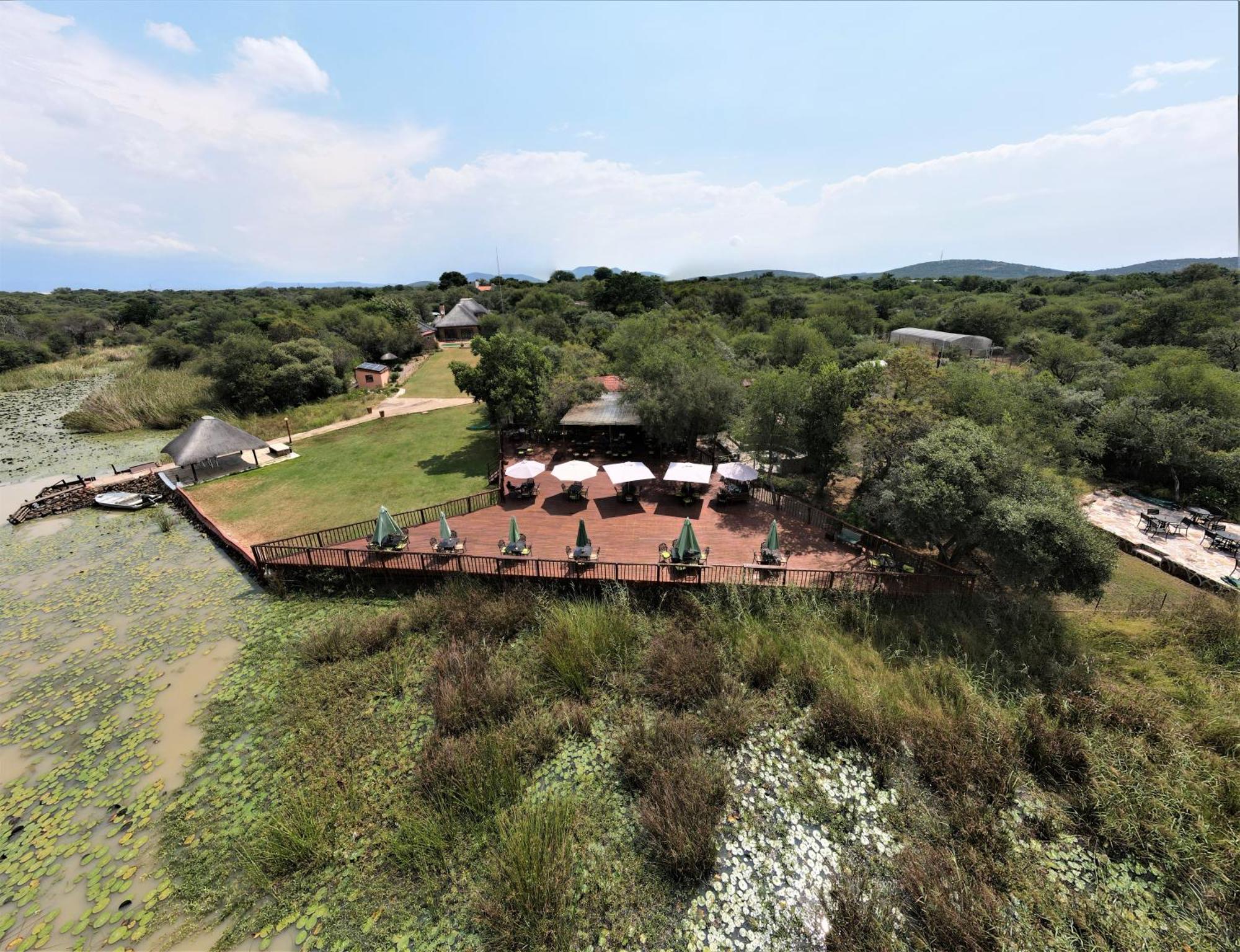 Crocodile Pools River Safaris 哈博罗内 外观 照片